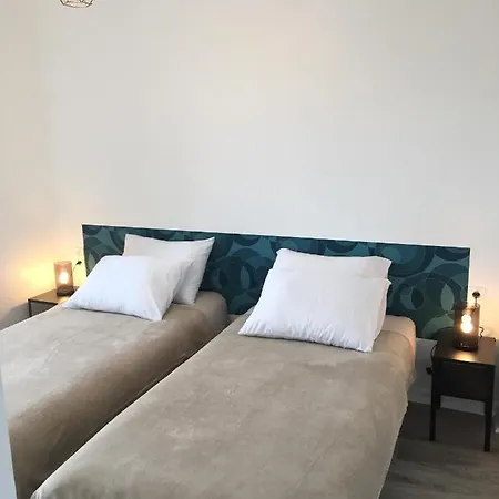 Du Rocher Apartment *